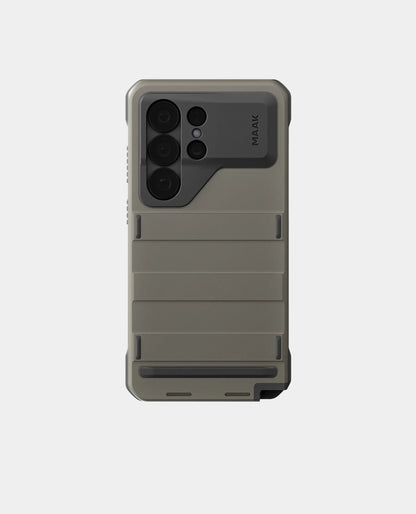 MAAK_S26_Ultra_back_green_w-phone_OD Green