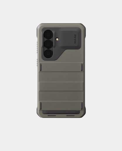 MAAK_S26_back_green._w-phone_OD Green