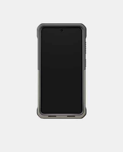 MAAK_S26_front_green_w-phone_OD Green